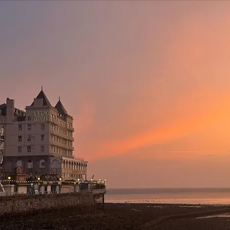 The Grand Hotel-3