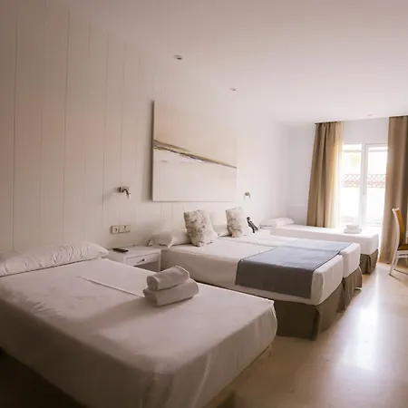 Hotel Oasis-3