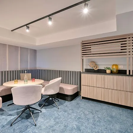 Novotel Paris Centre Bercy-3