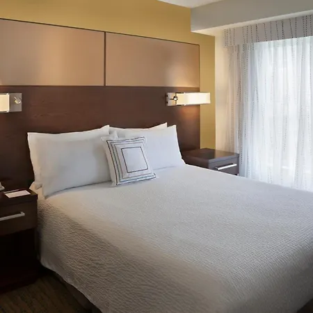 Cambridge Suites Mississauga-2