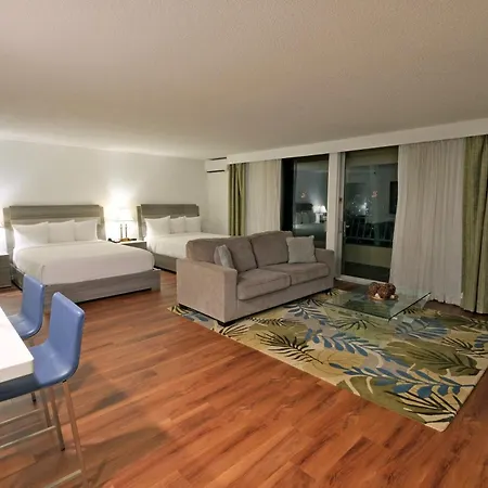 Ramada Plaza By Wyndham Waikiki-2