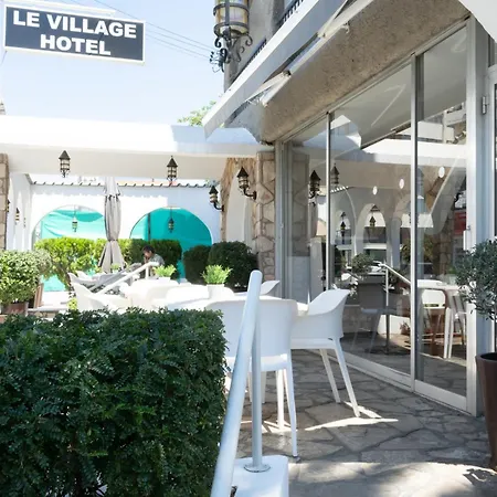 Le Village Hotel-3