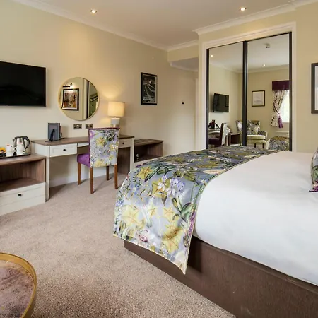 The Three Swans Hotel, Market Harborough, Leicestershire - The Coaching Inn Group-3
