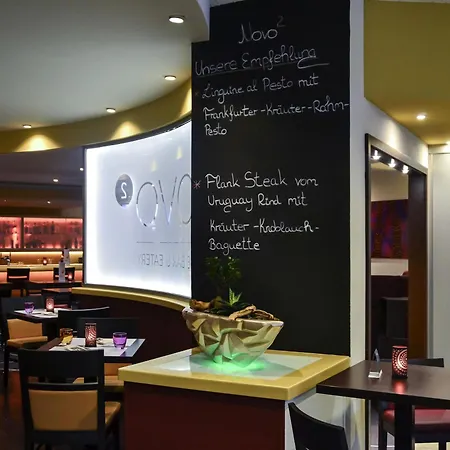 Novotel Frankfurt City-3