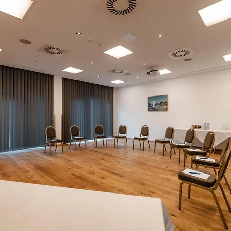 Holiday Inn Innsbruck By Ihg-2