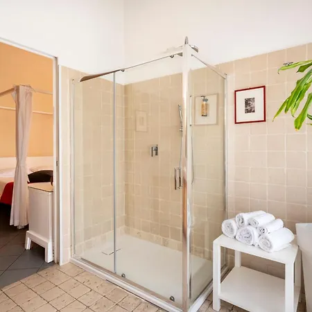 Snob Luxury Suite-2