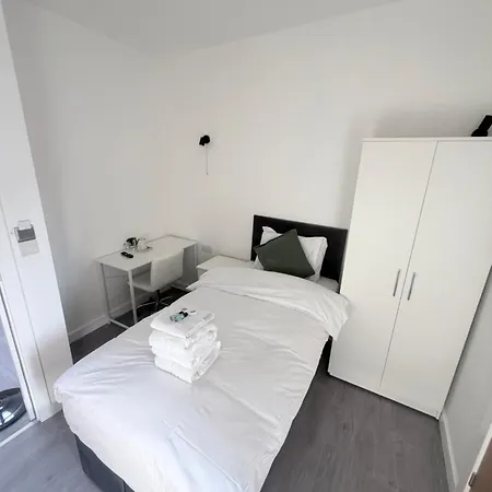 Crown House-2