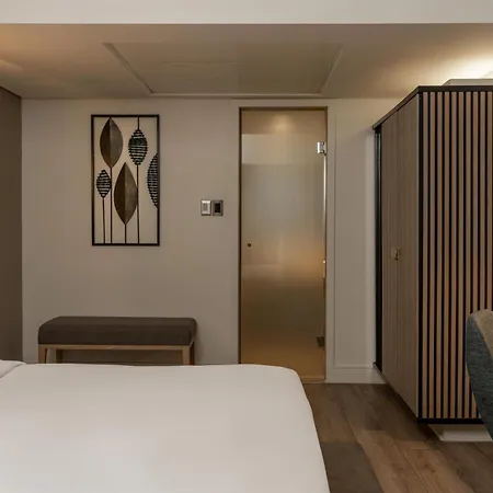 Radisson Blu Gautrain Hotel, Sandton Johannesburg-3