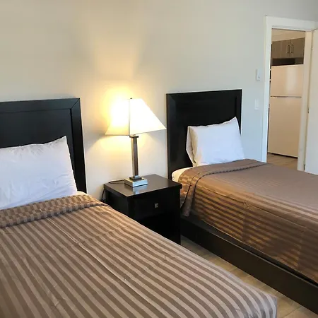 Traveler'S Motel Penticton-3