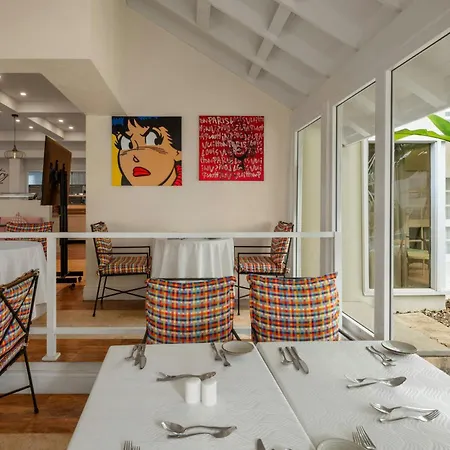 Treasure Beach Art Hotel, An Autograph Collection All-Inclusive Resort (Adults Only)-3