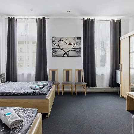 70S Hostel-2