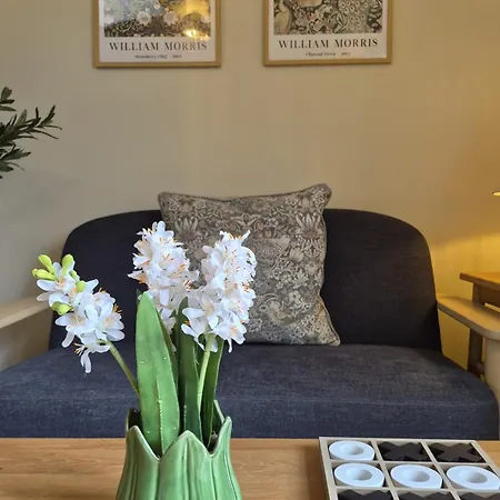 Clarke Cottage Guest House-3