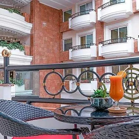 Leva Hotel And Suites Opposite Downtown-2