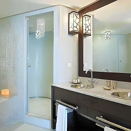 Boutique Hotel La Renaissance - Adults Only-3