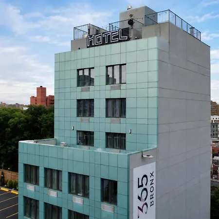 Hotel 365 Bronx - Yankee Stadium-3