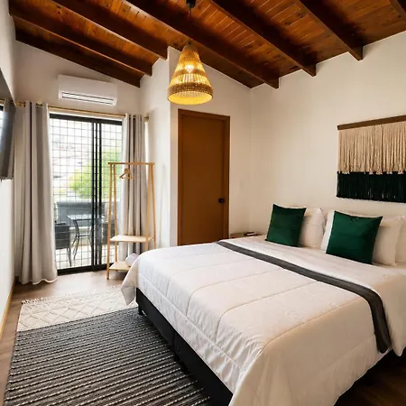 Luum Guest House Manila-2
