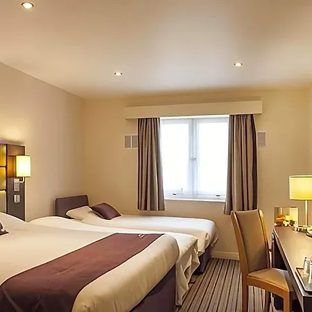 Premier Inn London Hackney-3