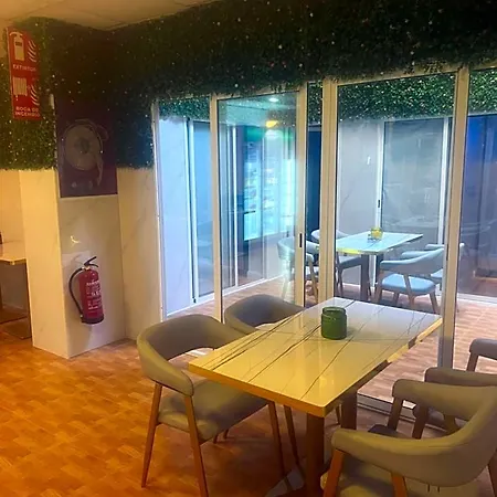 Limin Hostel Capsules-2