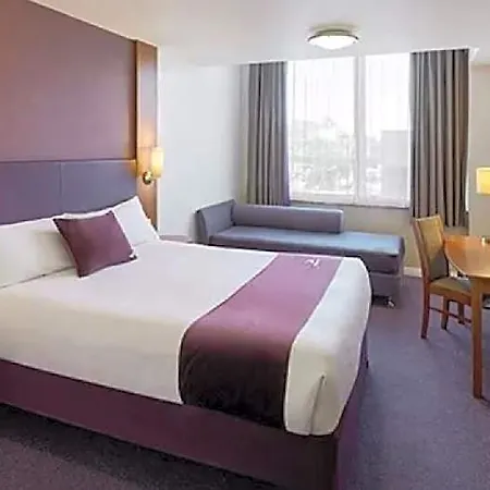 Premier Inn Belfast Titanic Quarter-2