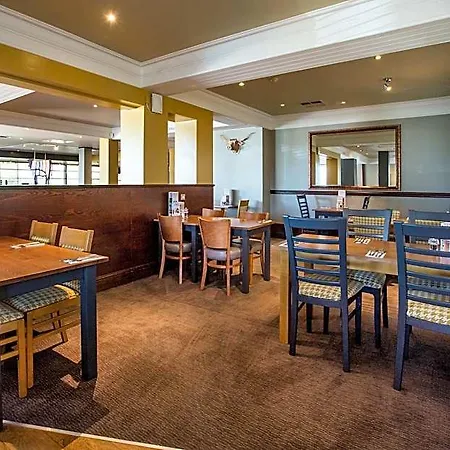 Premier Inn Leeds / Bradford Airport-2