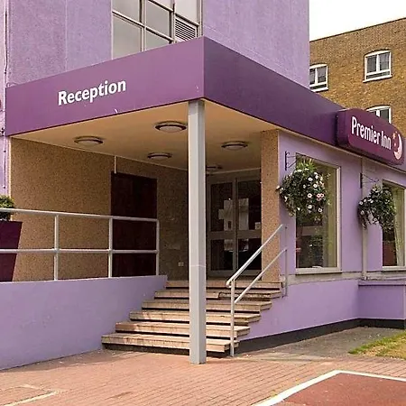 Premier Inn London Hammersmith-2