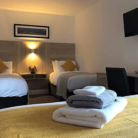 Mcnaughton Guestrooms-2