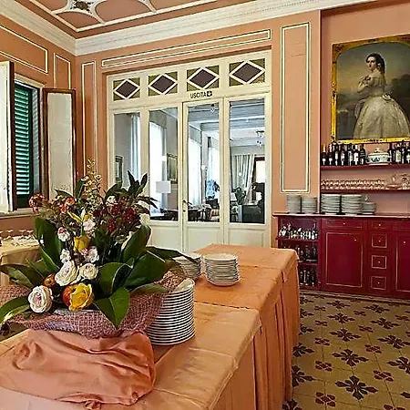 Hotel Maestoso-3