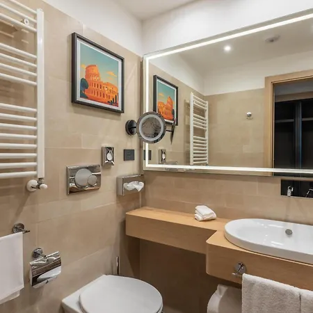 Hilton Garden Inn Rome Colosseum-2