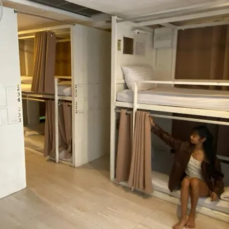Nappark Hostel @Khao San-2