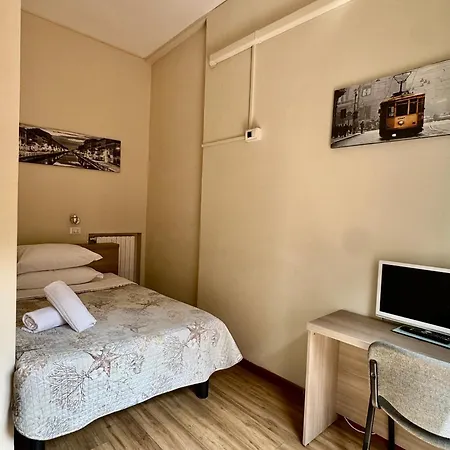 Bovisa House B&B Private Rooms-2