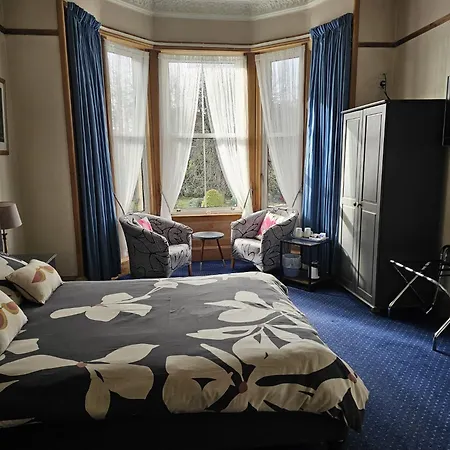Smiths Guest House-2