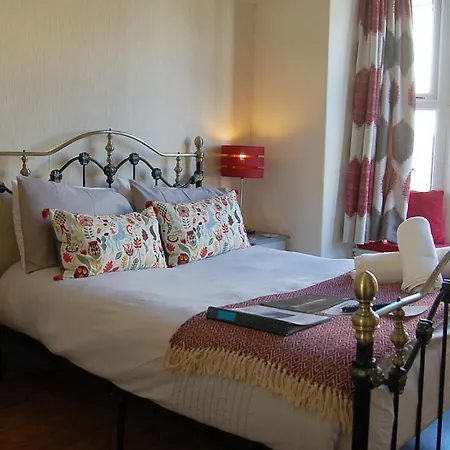 Saint Cadfans Lodge-3