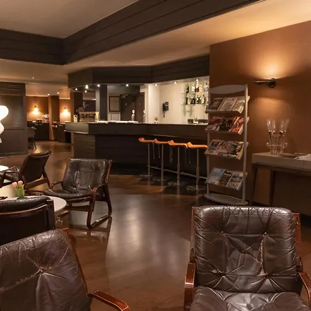 New Hotel Charlemagne-3