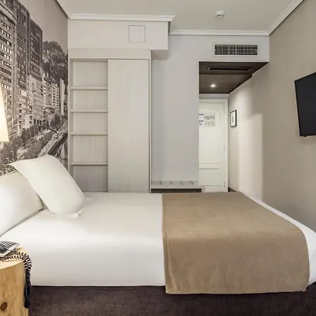 Hotel Ilunion Abando Bilbao-2