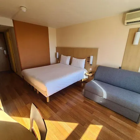 Ibis Marseille Centre Gare Saint Charles-3