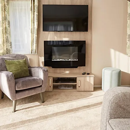 Bovisand Lodge Holiday Park, Beachside Location & Indoor Heated Pool-3