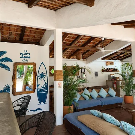 La Playita Beach House-2