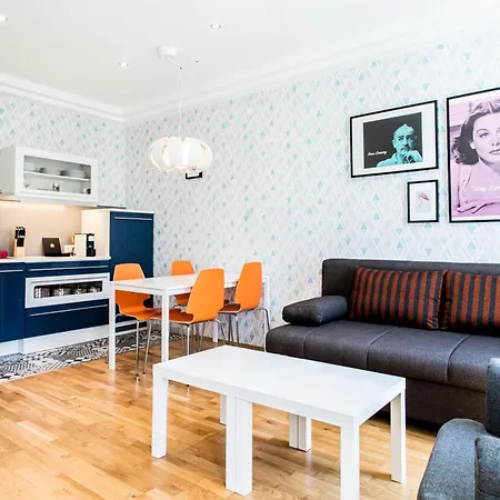 Best Western Plus Celebrity Suites-3