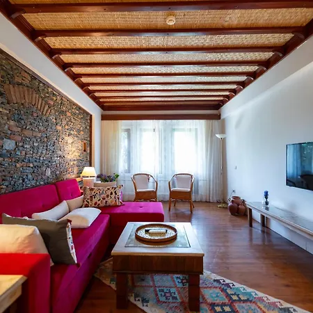 El Vino Hotel & Suites-3