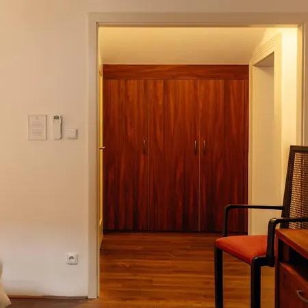 Hotel Golden Key Prague Castle-3