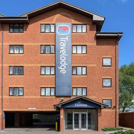 Travelodge Park Royal-2