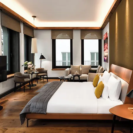DO&CO Hotel München-3