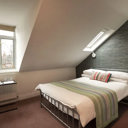 Primrose Guest House-3