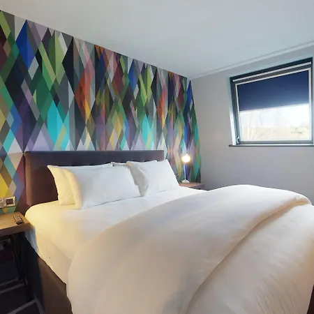 Village Hotel Bracknell-3