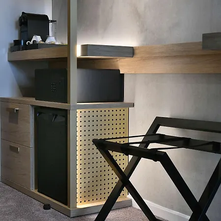 Golden Tulip Reims Bezannes-3