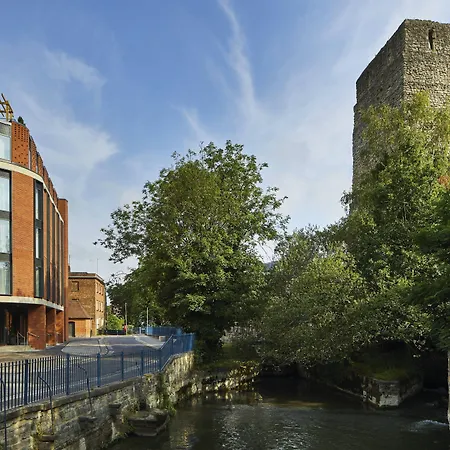 Courtyard By Marriott Oxford City Centre-2
