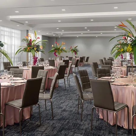 Ac Hotel By Marriott Miami Dadeland-3