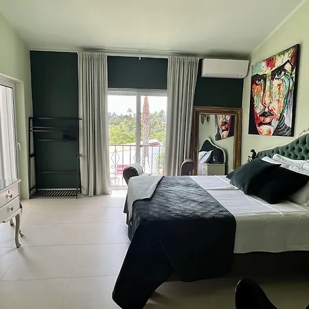 Palm View Guesthouse, Adults Only-3