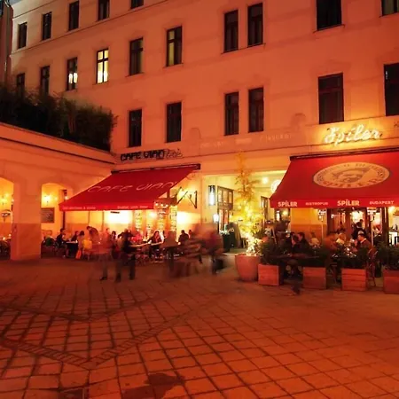 Gozsdu Court Budapest-2