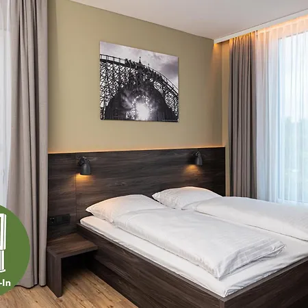 Hotel Am Park-3